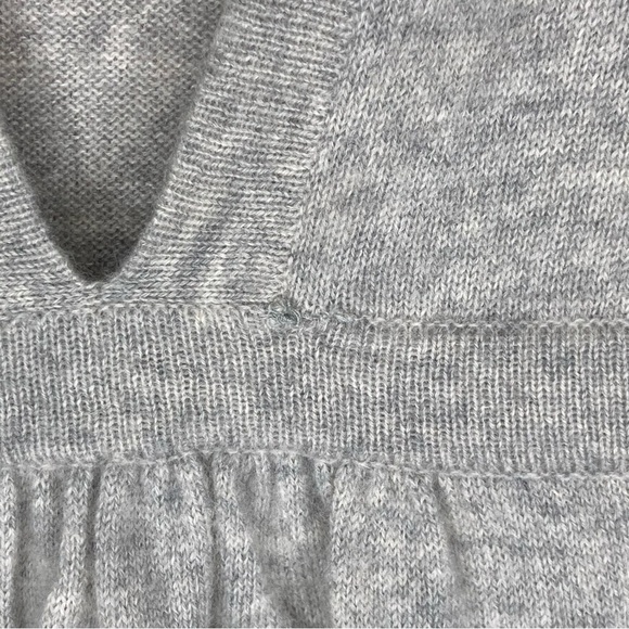 J Crew Cashmere V-Neck Sweater Tee Top Blouse-Women’s M-Gray-Mature-Classic-GUC - Picture 6 of 11